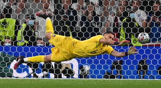 1626316577684037799.png Italy-goalie-1040x572.png